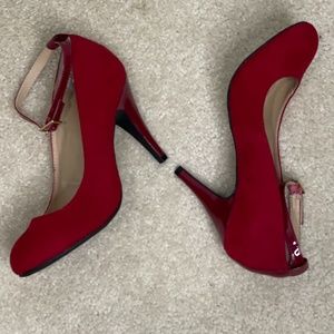 American Rag Gorgeous Red Pumps - Size 8